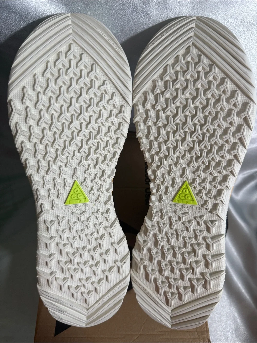 Nike ACG new box